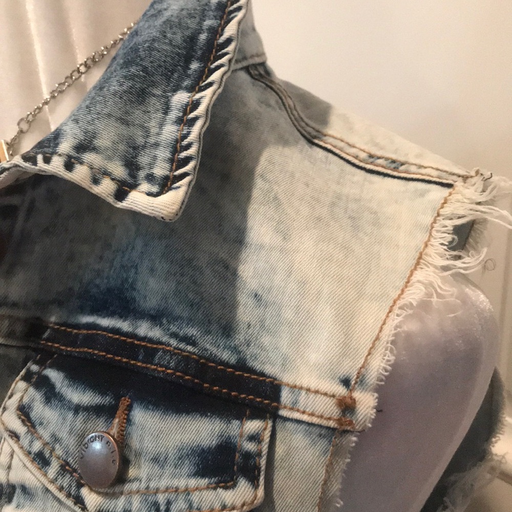 Crop Jean Jacket - Picture 2 of 5